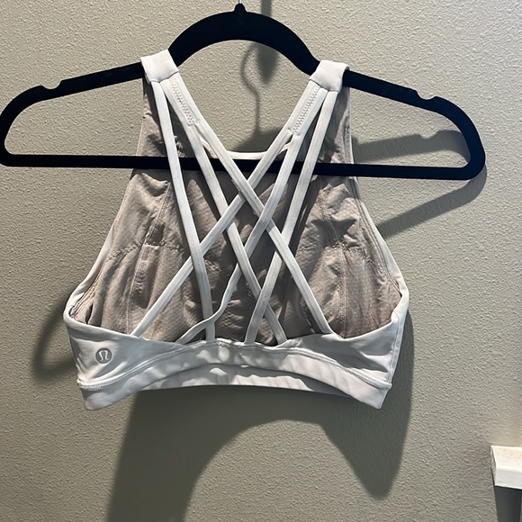 Lululemon Free to Be Sports Bra - High Neck - Picture 4 of 4